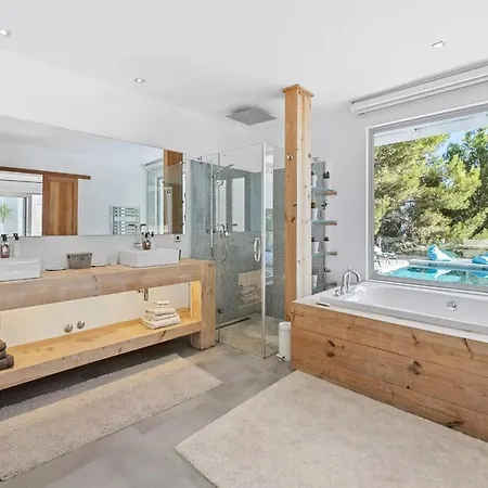 Luxury In Dei Marmi Forte dei Marmi